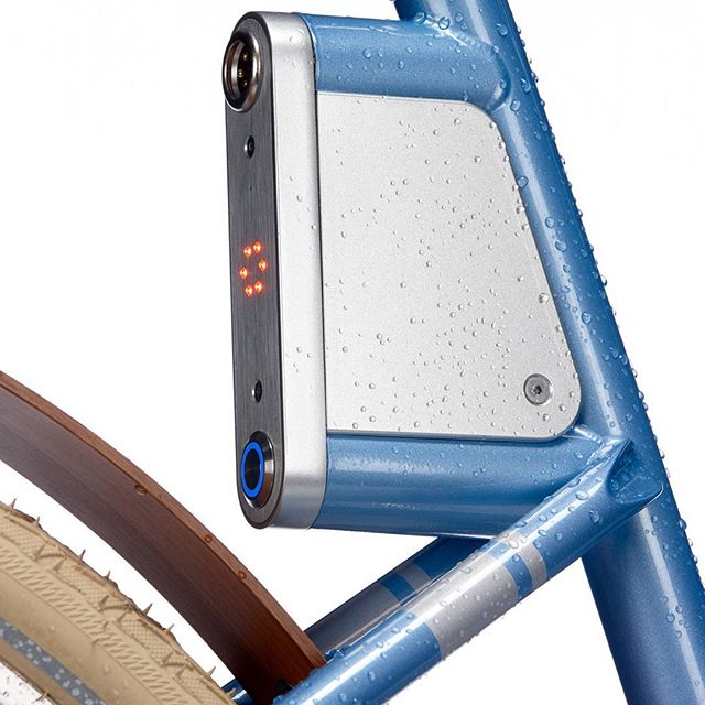 Often mistaken for the battery, our motor controller is actually the hub for all the communication on the bike. Need to ramp up the power as you start to climb a hill? This guy is there to make sure that your acceleration from pedal stroke to motor spinning is smooth and on time. It can also handle a little water too. #faraday #ebike #studio #stingray #blue #bikelife #controller #bamboo #waterproof #electric #classic
